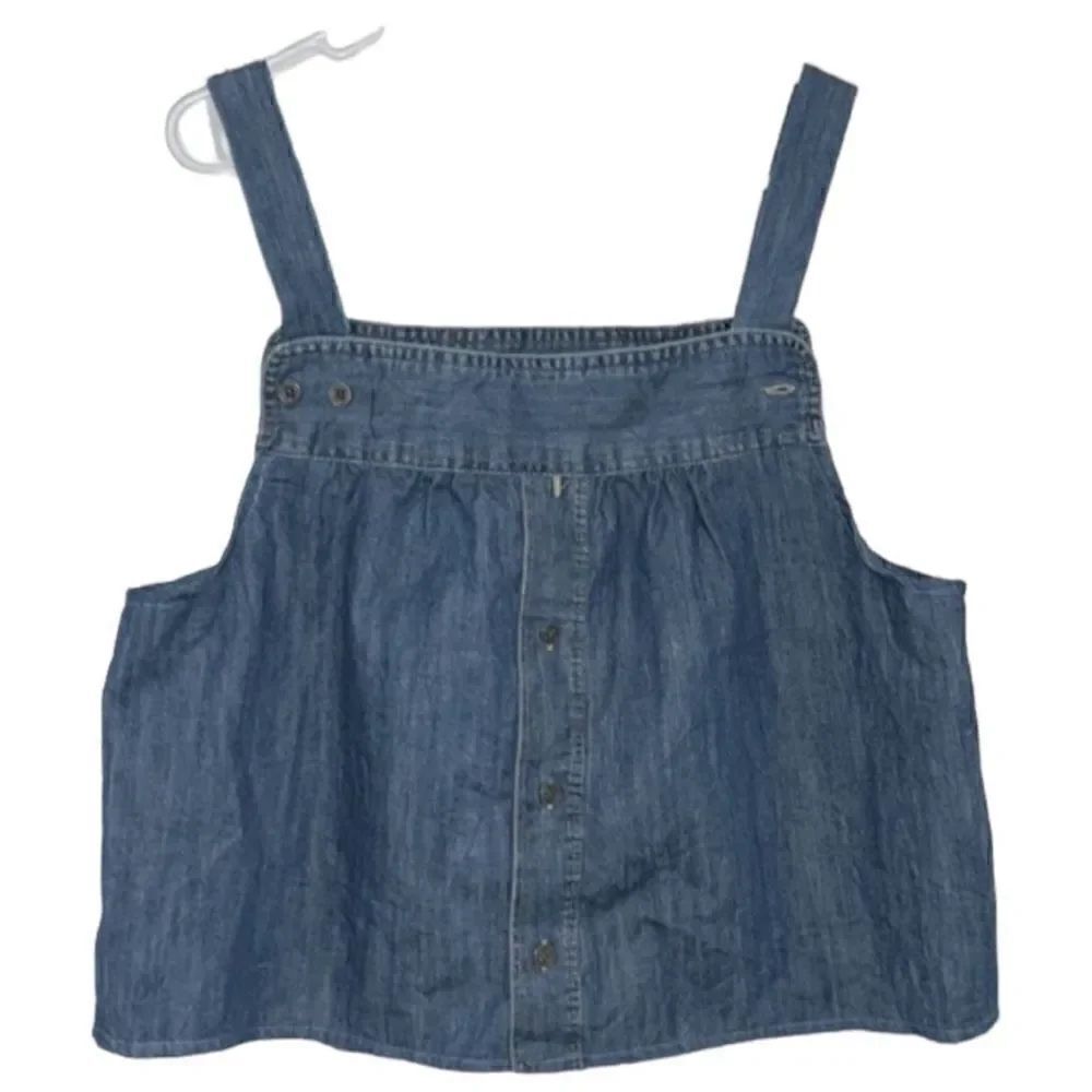 Urban Renewal Vintage Denim Crop Denim
Blue Top
